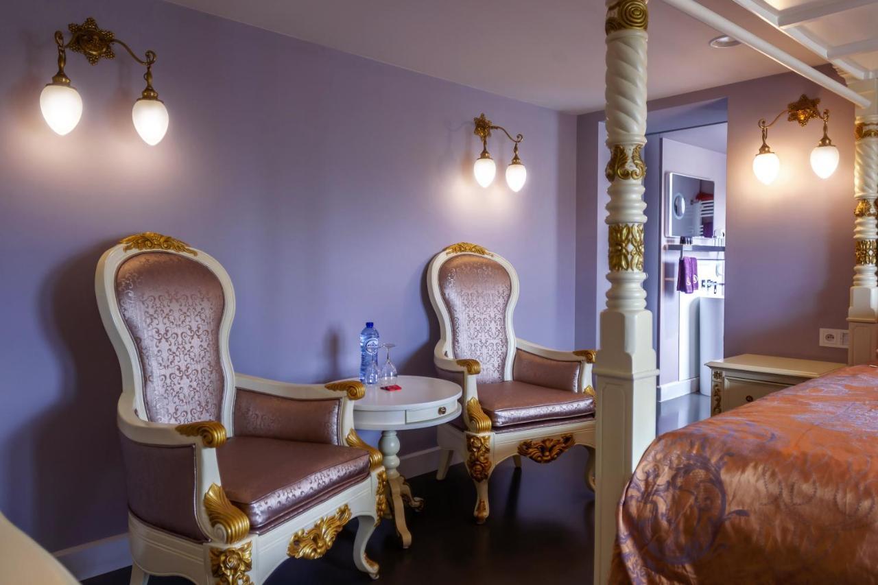 B&B Saint-Georges -Located In The City Centre Of Bruges- Kültér fotó A room at the hotel
