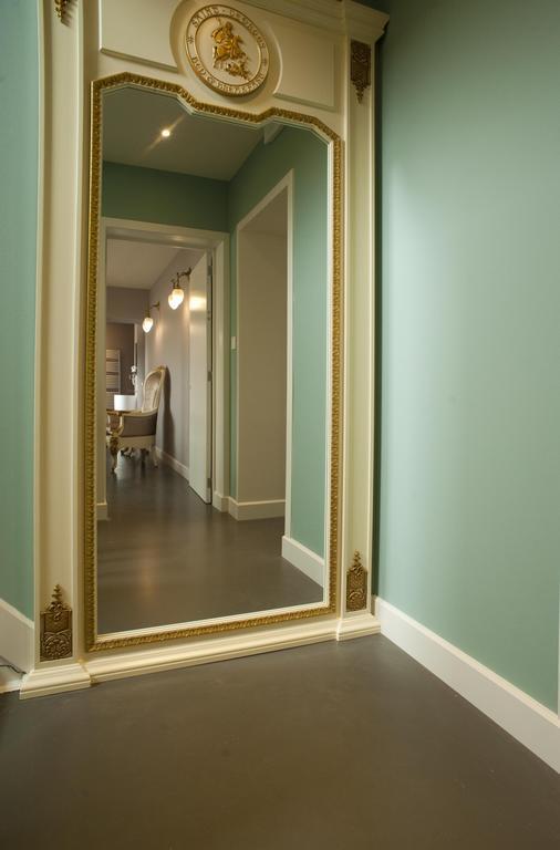 B&B Saint-Georges -Located In The City Centre Of Bruges- Kültér fotó A mirror